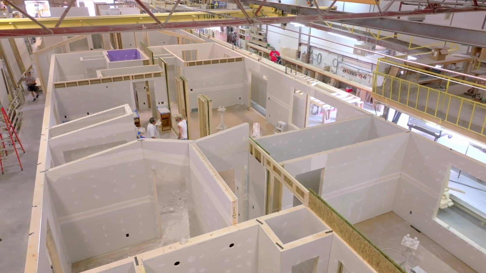 Modular construction facility